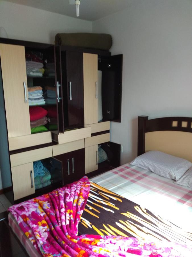 Casa Com 2 Quartos Em Condominio 卡波布里奥 外观 照片